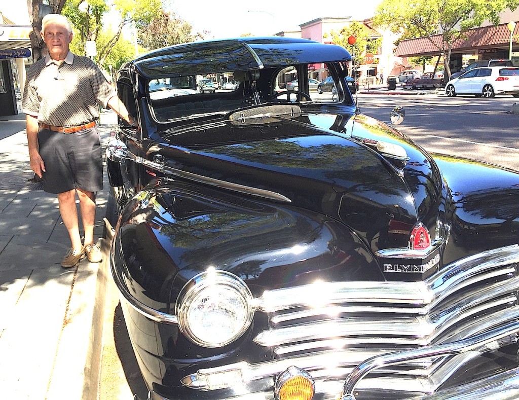 Harvey Williamson brings his 1940s Plymouth to the Cruisn' Grand event.